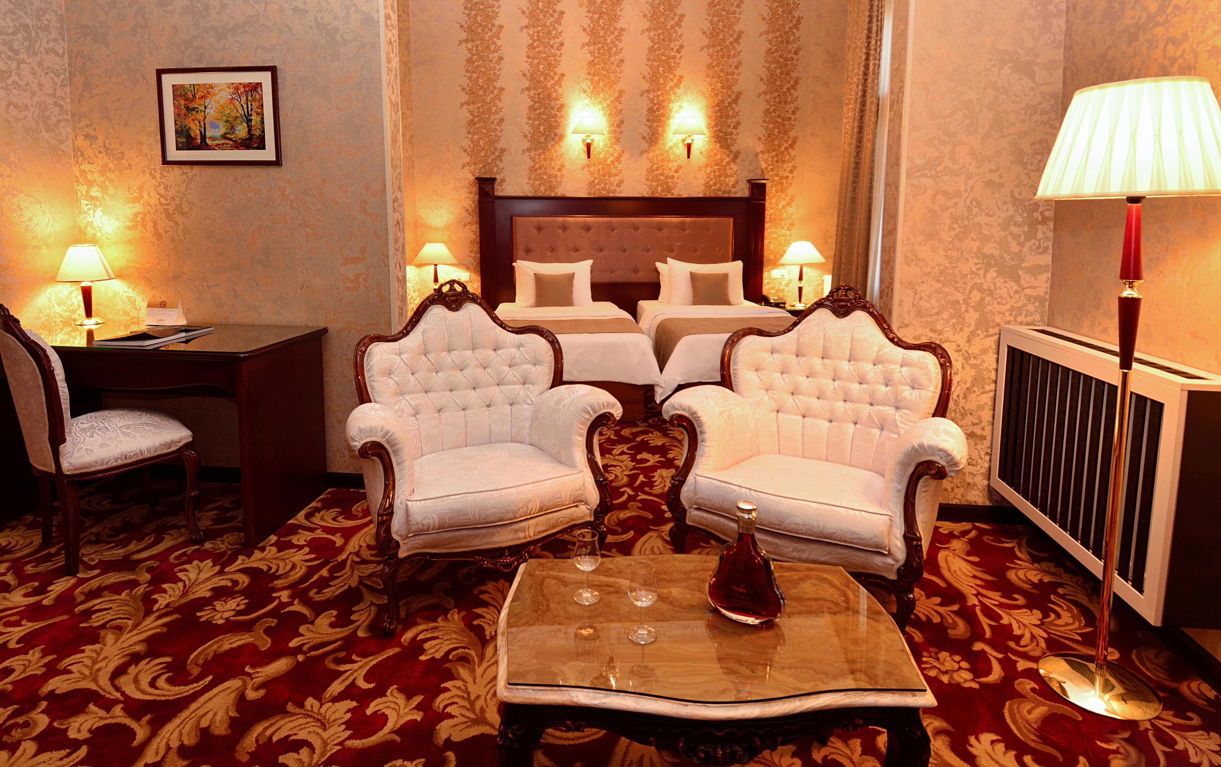 River Side Hotel Tbilisi Exteriér fotografie A suite at the hotel