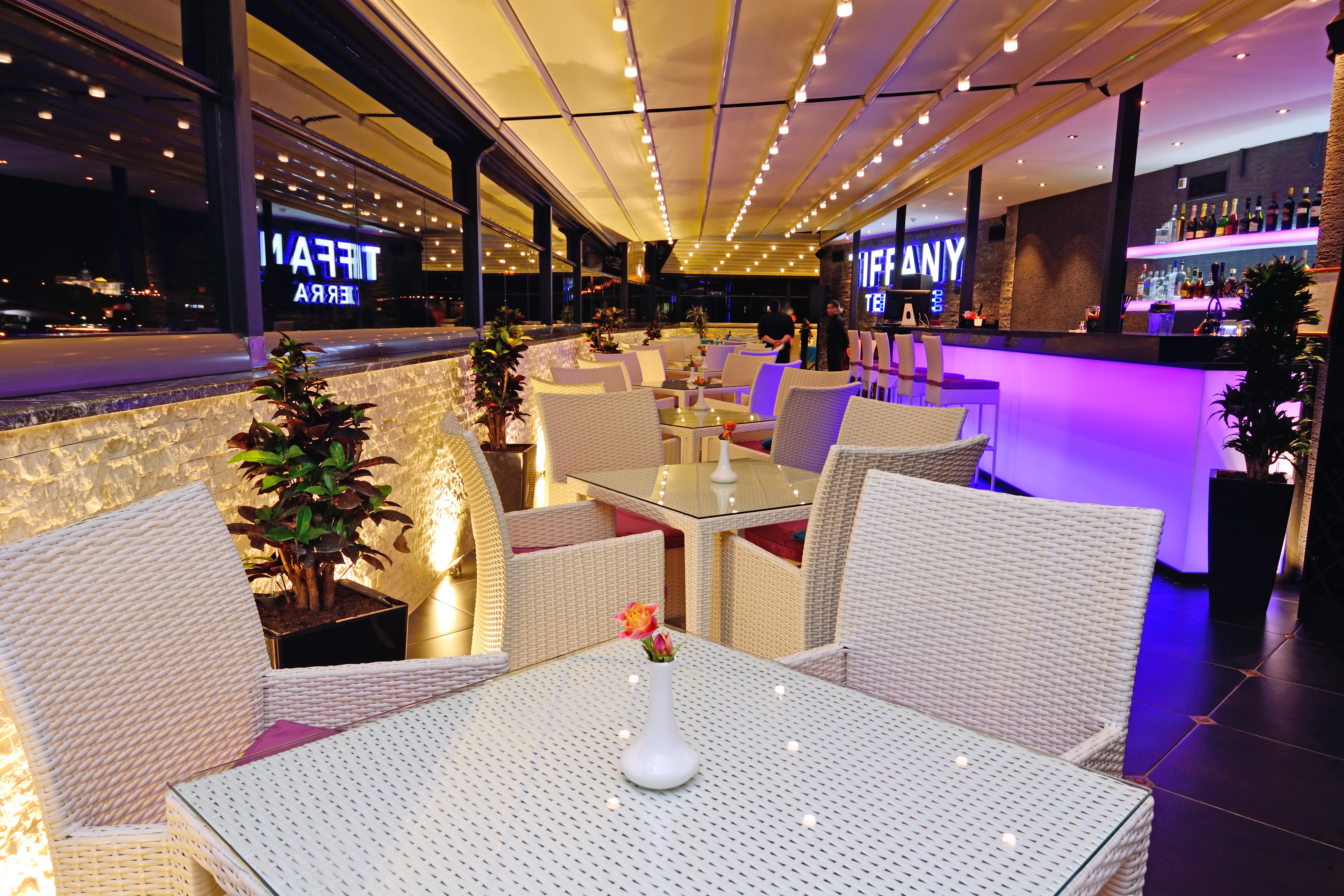 River Side Hotel Tbilisi Exteriér fotografie Interior of the restaurant